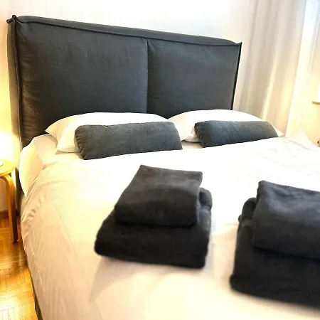 Japandi-style In Mit Stellplatz, Balkon Apartament *