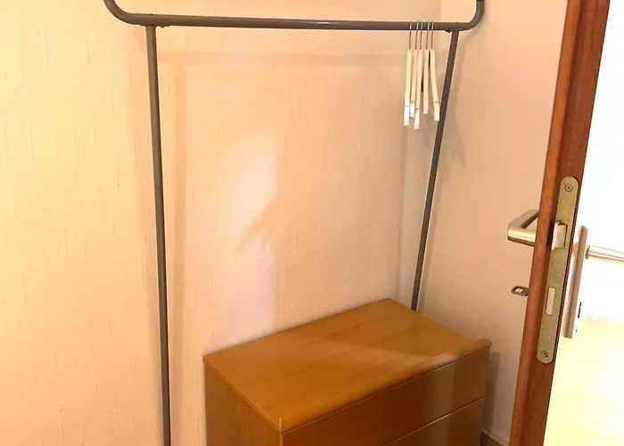 Japandi-style In Mit Stellplatz, Balkon