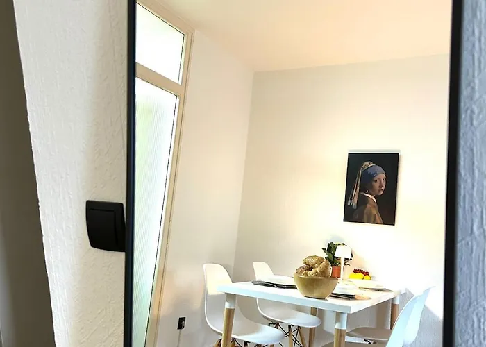 Japandi-style In Mit Stellplatz, Balkon Apartament