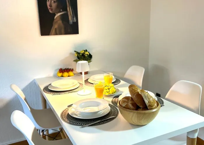 Japandi-style In Mit Stellplatz, Balkon Apartament *