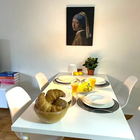 Japandi-style In Mit Stellplatz, Balkon *