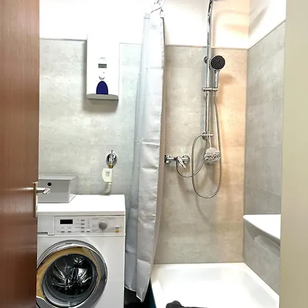 Japandi-style In Mit Stellplatz, Balkon Дортмунд