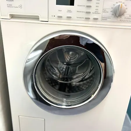 Japandi-style In Mit Stellplatz, Balkon Apartament *