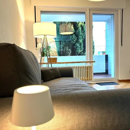 Japandi-style In Mit Stellplatz, Balkon Дортмунд