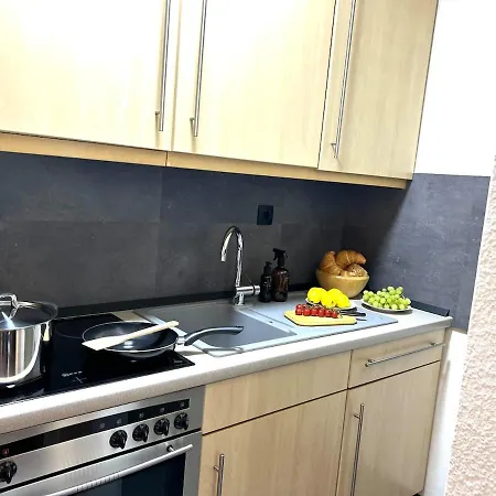 Japandi-style In Mit Stellplatz, Balkon *