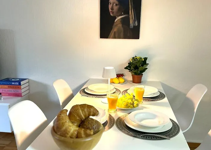 Japandi-style In Mit Stellplatz, Balkon *